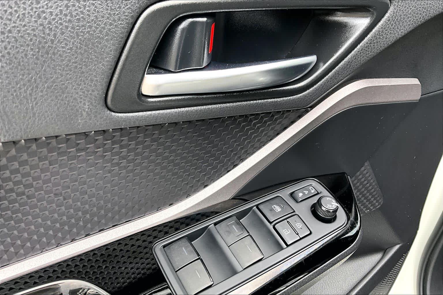 Certified 2021 Toyota C-HR Nightshade FWD image 31