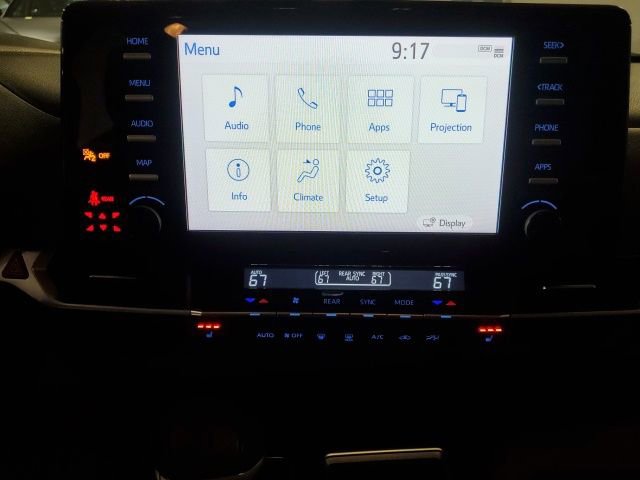 Used 2022 Toyota Sienna XLE image 18