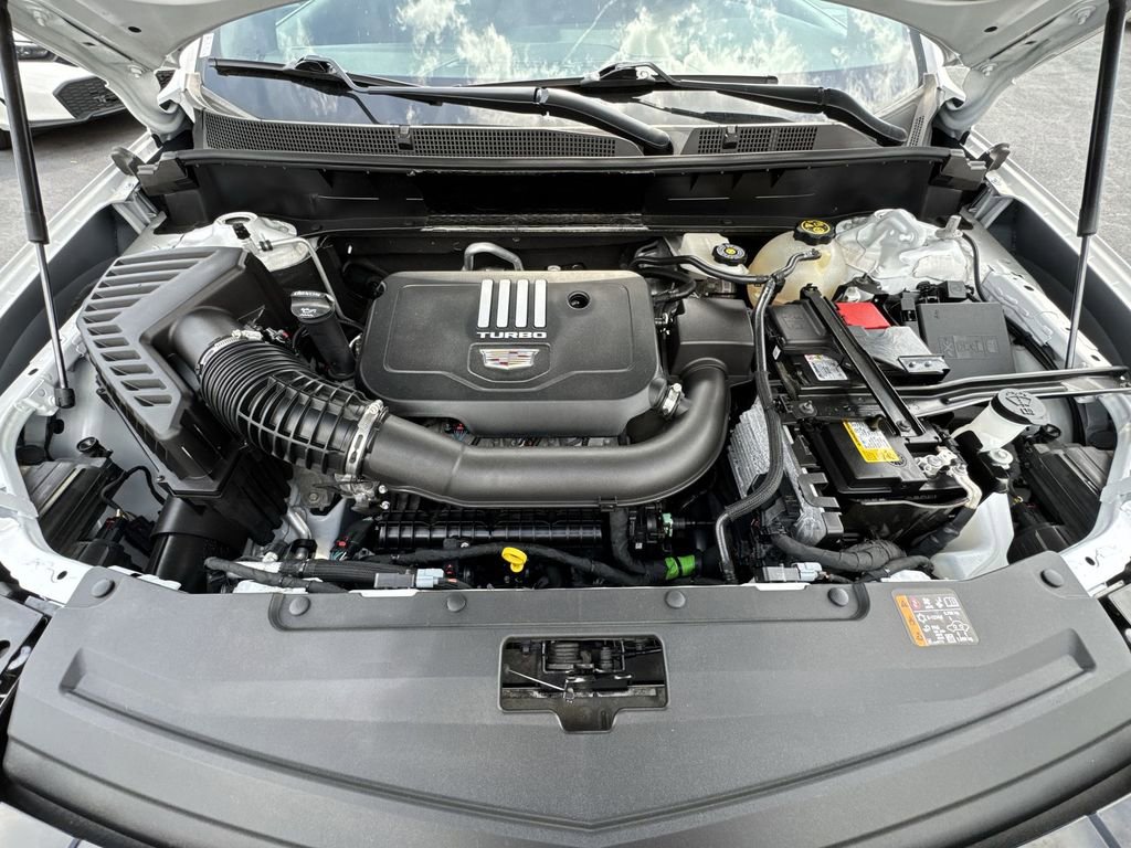 Used 2024 Cadillac XT6 Luxury w/ LPO, Floor Liner Package image 27