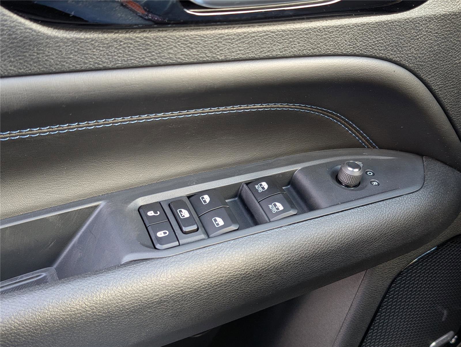 New 2026 Jeep Compass Limited w/ Sun, Sound & Navigation Group image 14