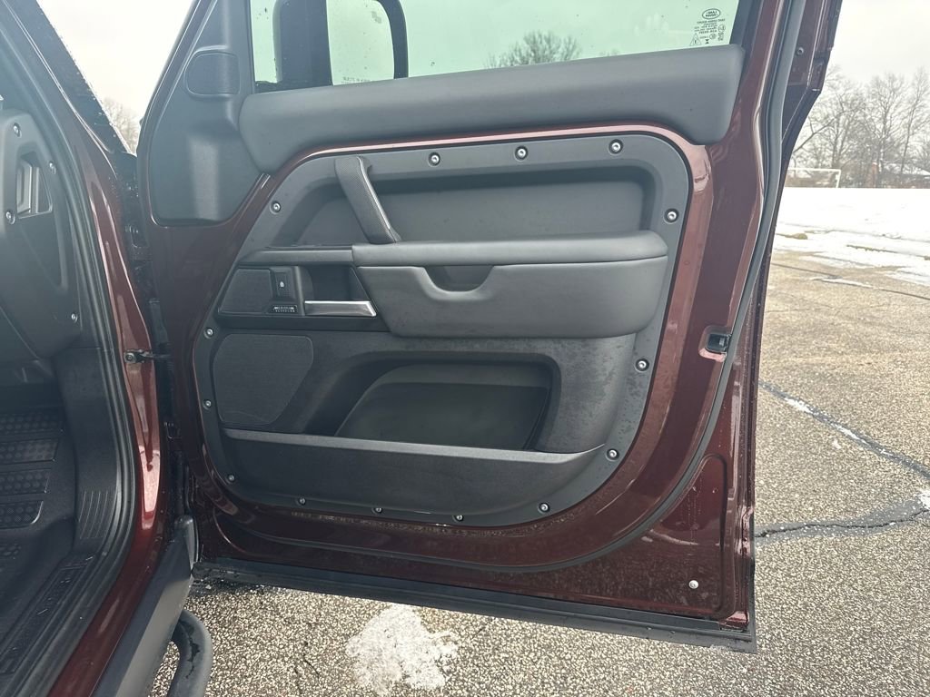 Used 2025 Land Rover Defender 110 Sedona Red Edition image 17