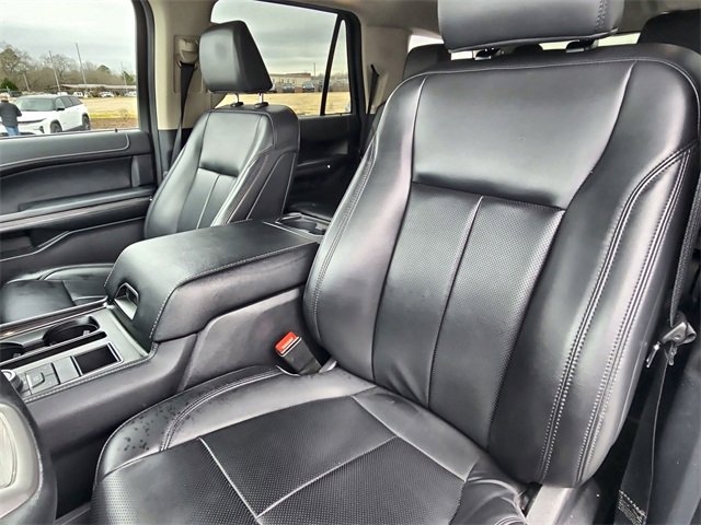 Used 2024 Ford Expedition XLT image 19