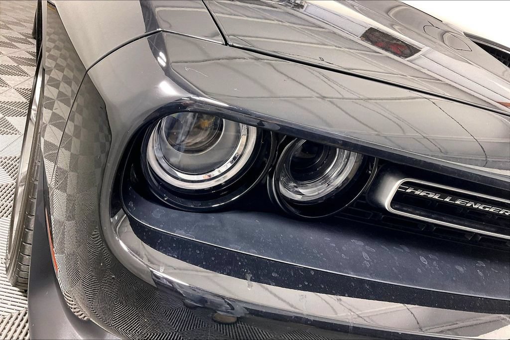 Used 2020 Dodge Challenger R/T RWD image 38