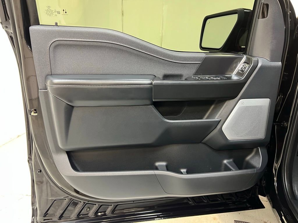 Used 2023 Ford F150 Raptor image 14