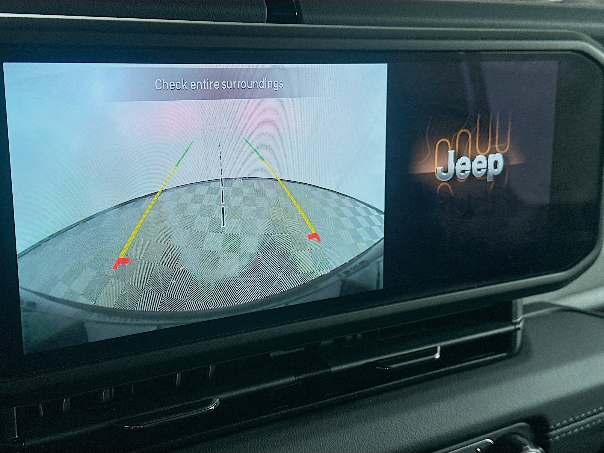 Used 2025 Jeep Wrangler Sahara image 21