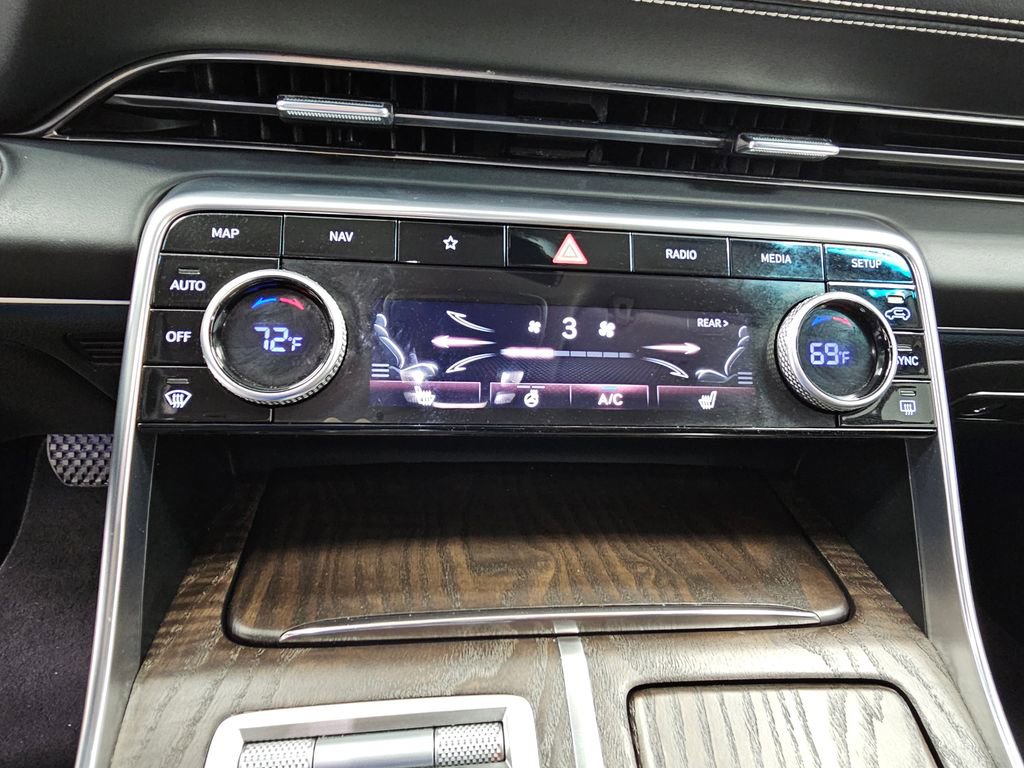 Used 2024 Genesis GV80 2.5T image 19