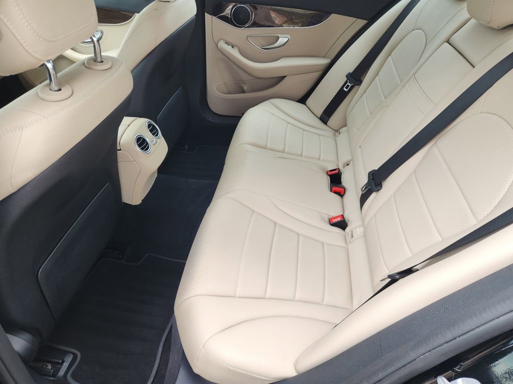 Used 2018 Mercedes-Benz C 300 Sedan image 30