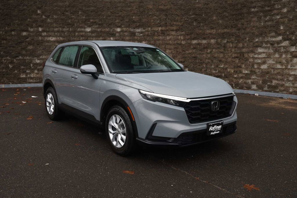 Used 2023 Honda CR-V LX image 2
