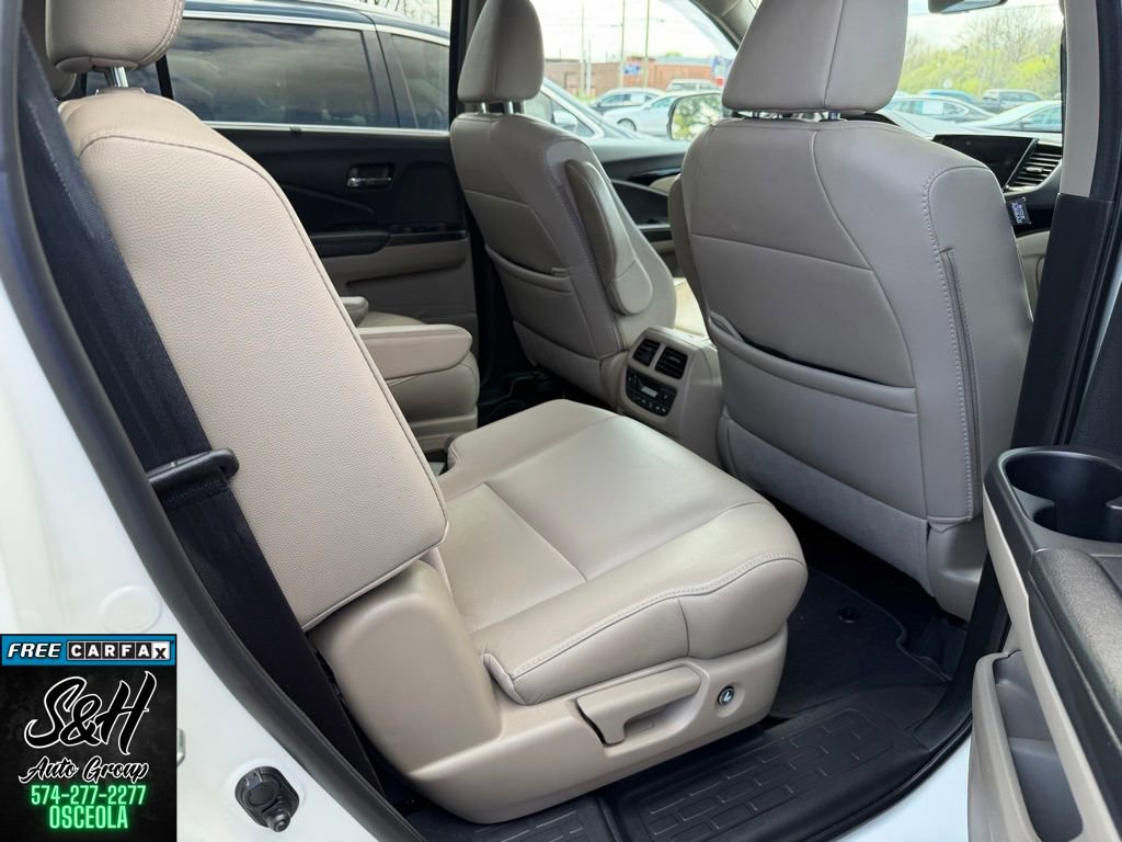 Used 2019 Honda Pilot Touring image 9
