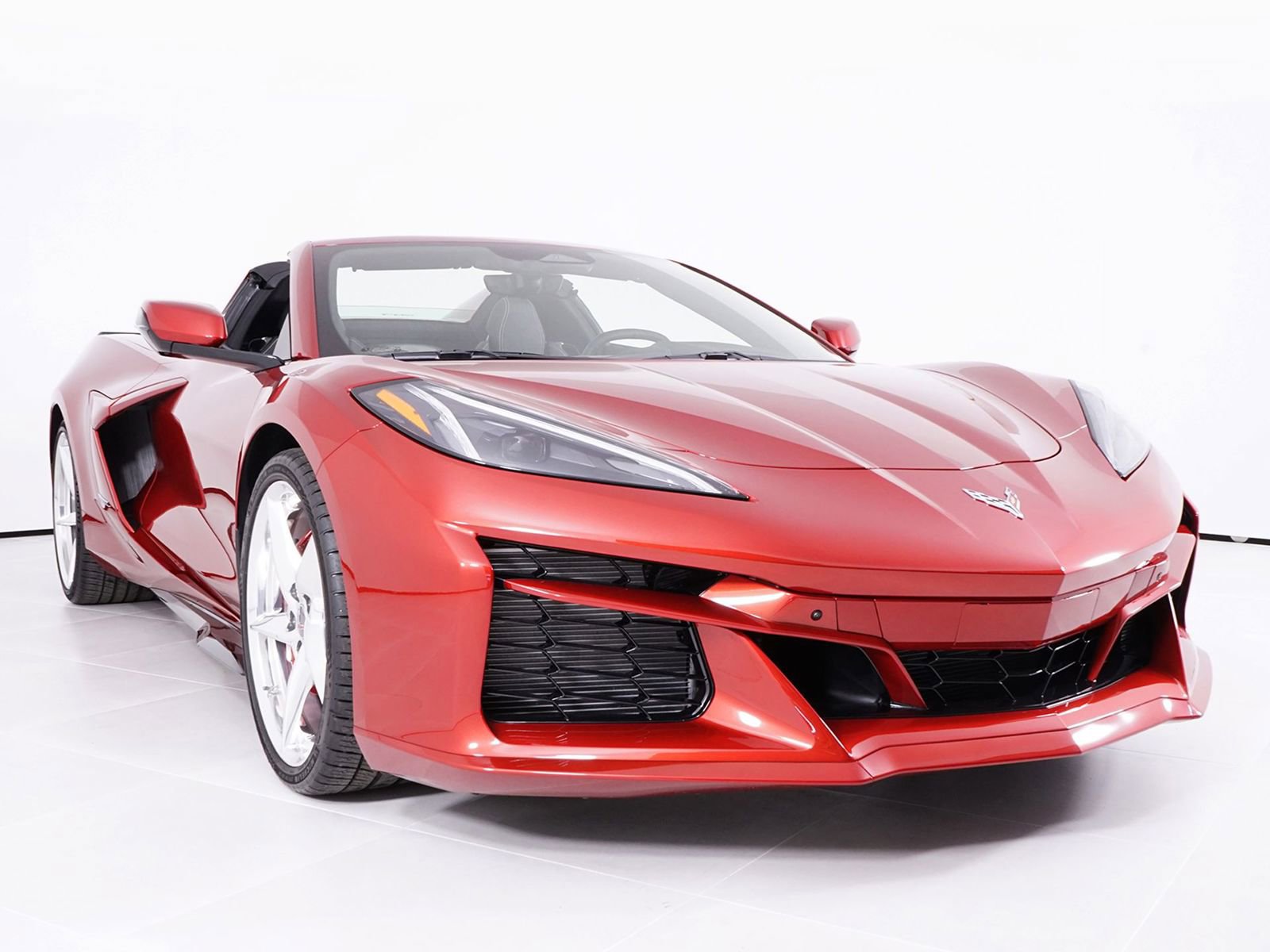 Used 2025 Chevrolet Corvette E-Ray w/ Chrome Exterior Badge Package image 19