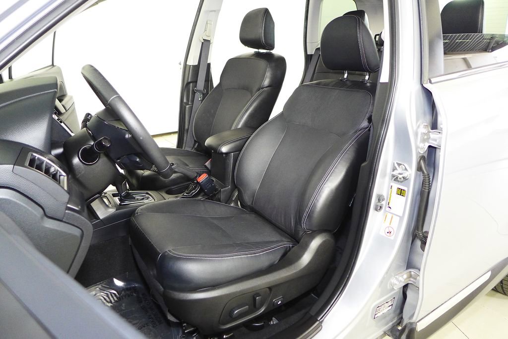 Used 2016 Subaru Forester 2.5i Touring w/ Eyesight & Navigation System AWD/4WD image 22