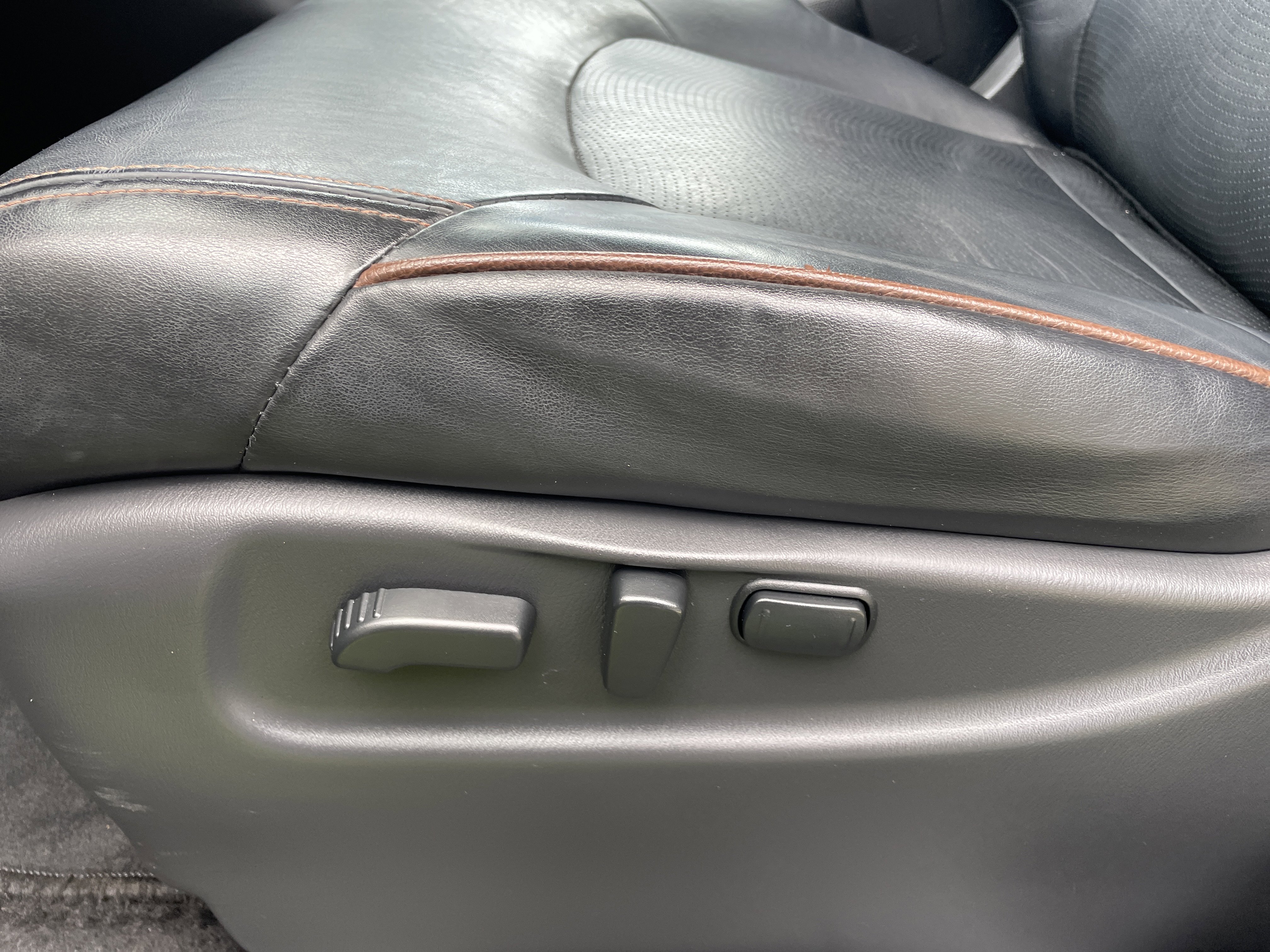 Used 2020 Nissan Armada SL image 12