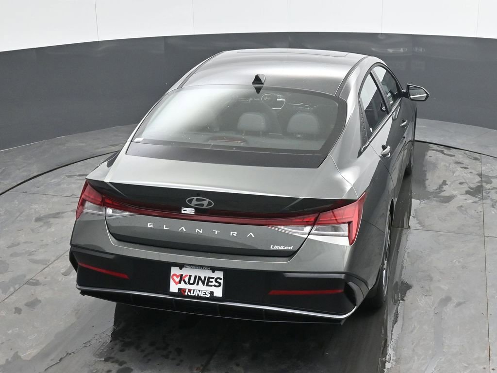 New 2026 Hyundai Elantra Limited FWD image 35