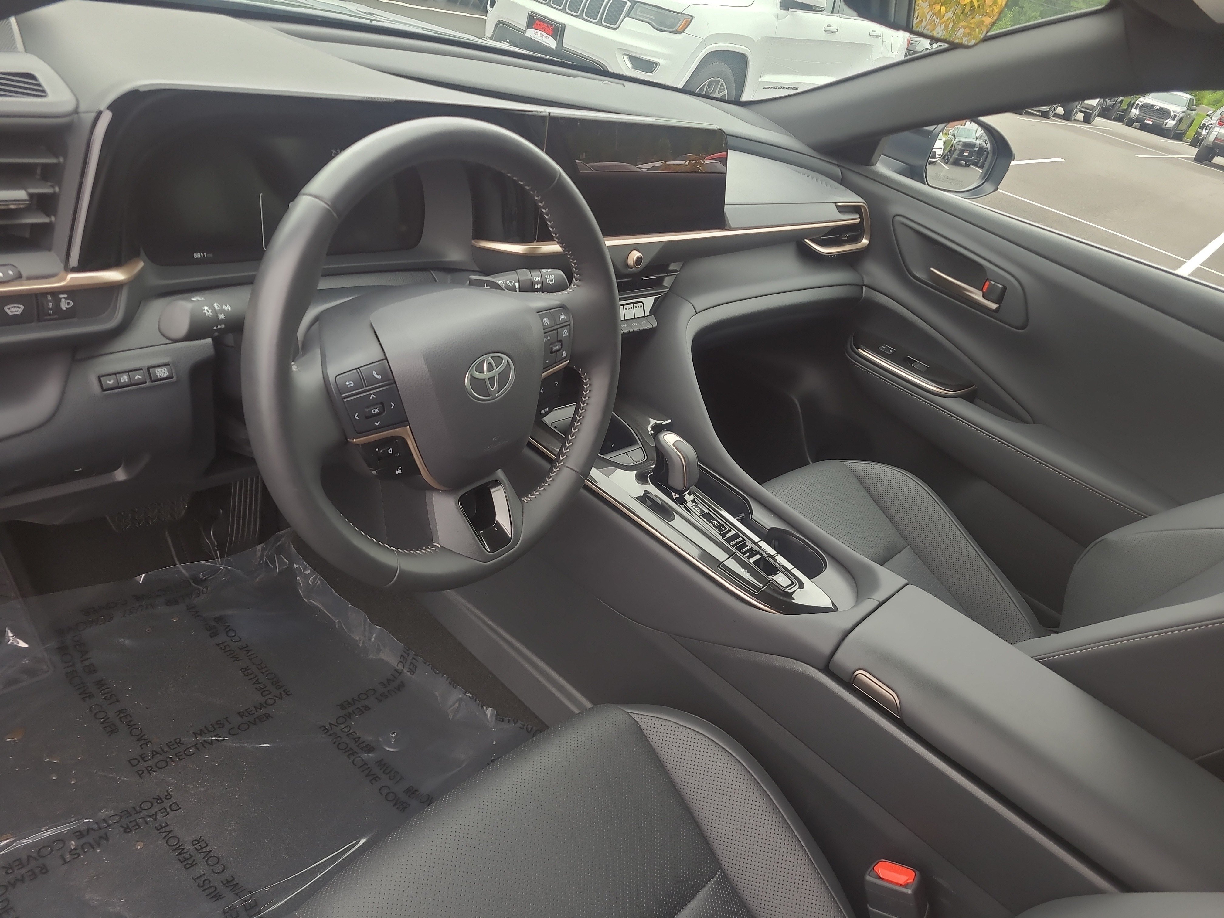 Certified 2025 Toyota Crown Signia AWD/4WD image 15