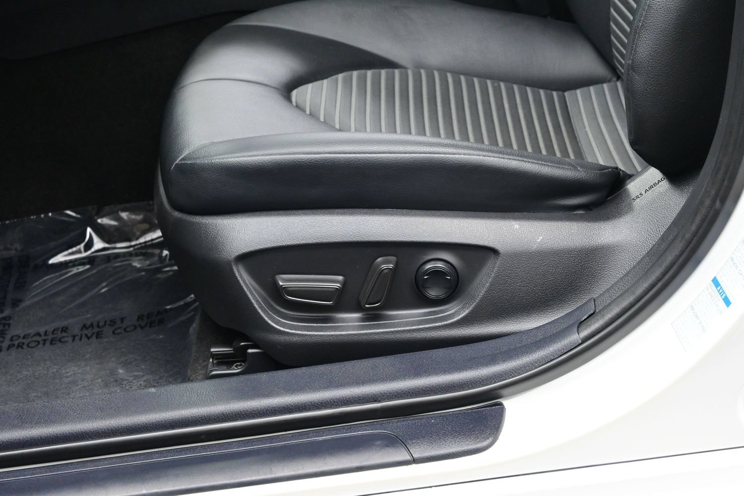 Used 2022 Toyota Camry SE AWD/4WD image 11