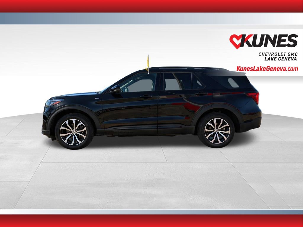Used 2025 Ford Explorer ST-Line AWD/4WD image 7