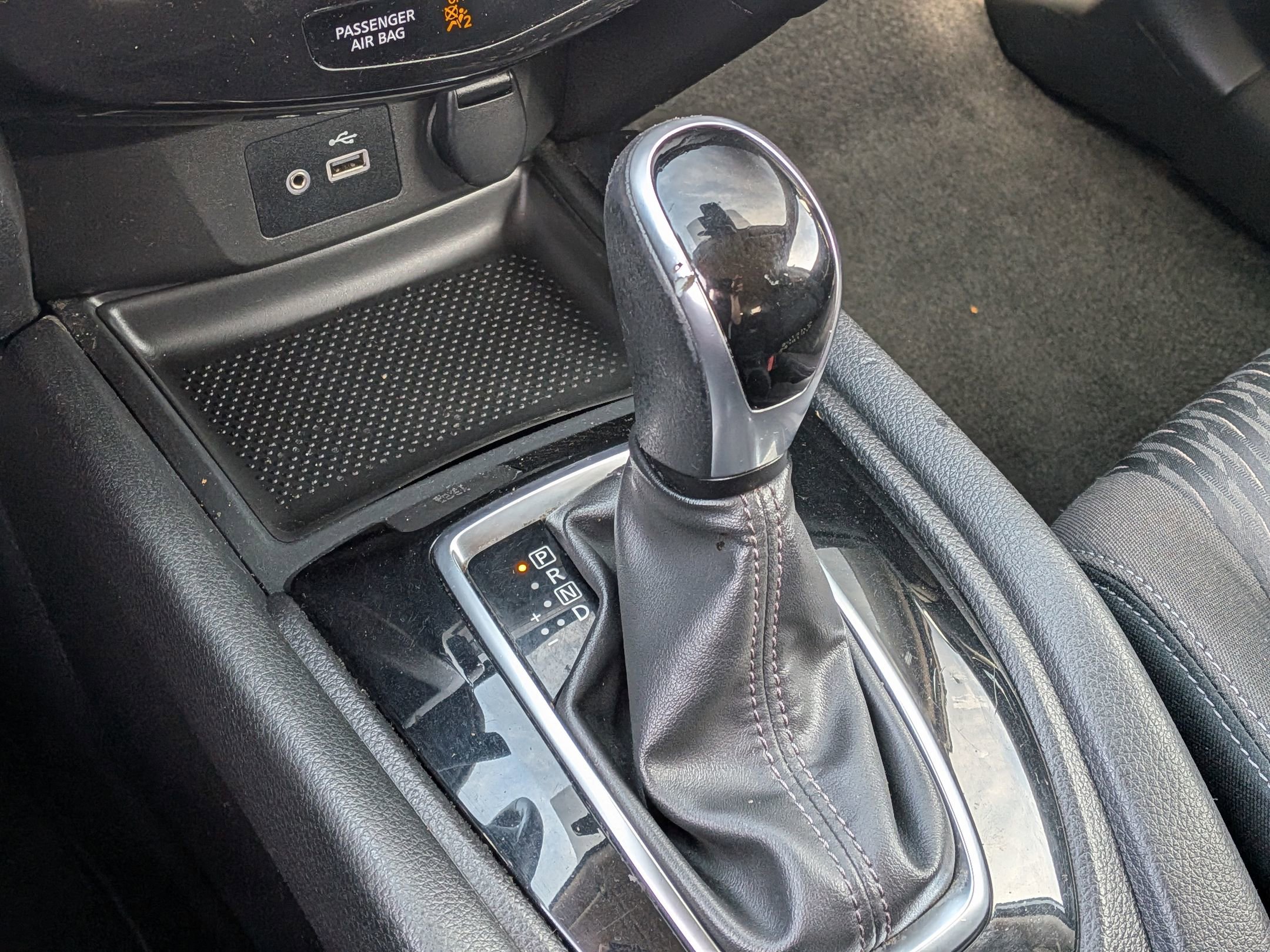 Used 2020 Nissan Rogue S w/ Special Edition Package image 24