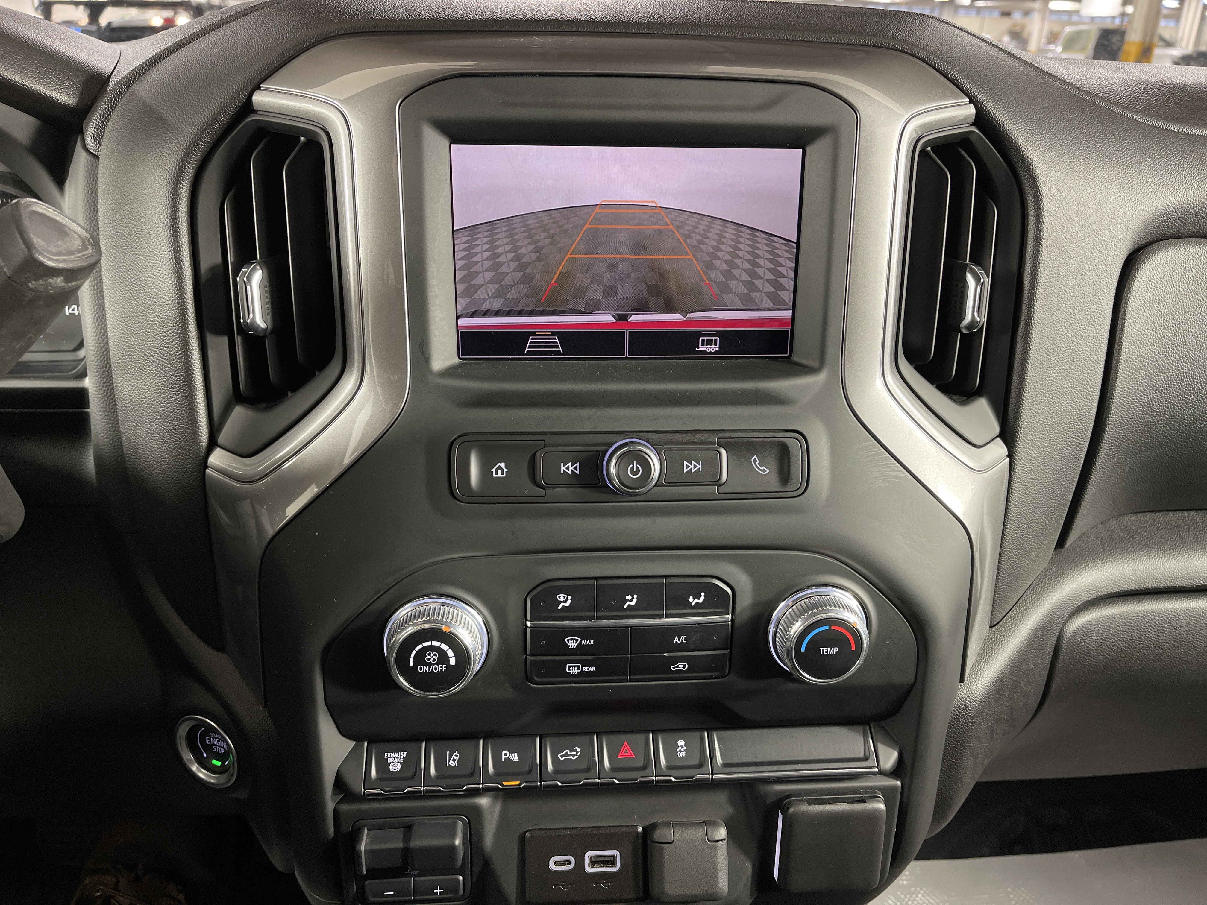 Used 2024 GMC Sierra 2500 Pro image 24