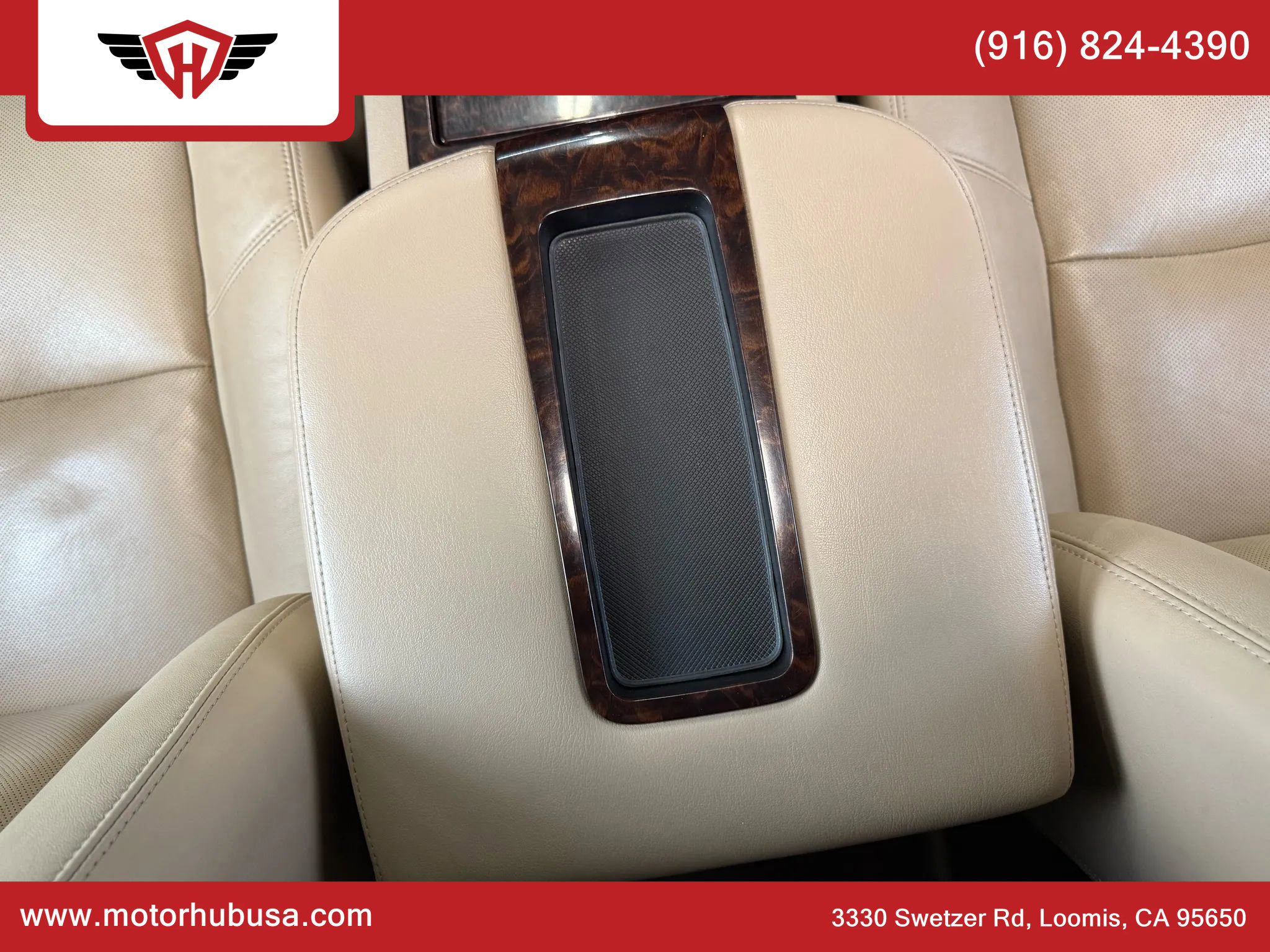 Used 2011 GMC Yukon Denali image 31