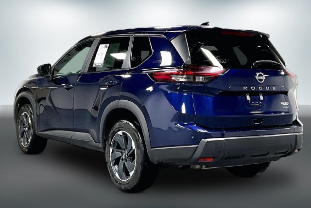 Used 2025 Nissan Rogue SV AWD/4WD image 5