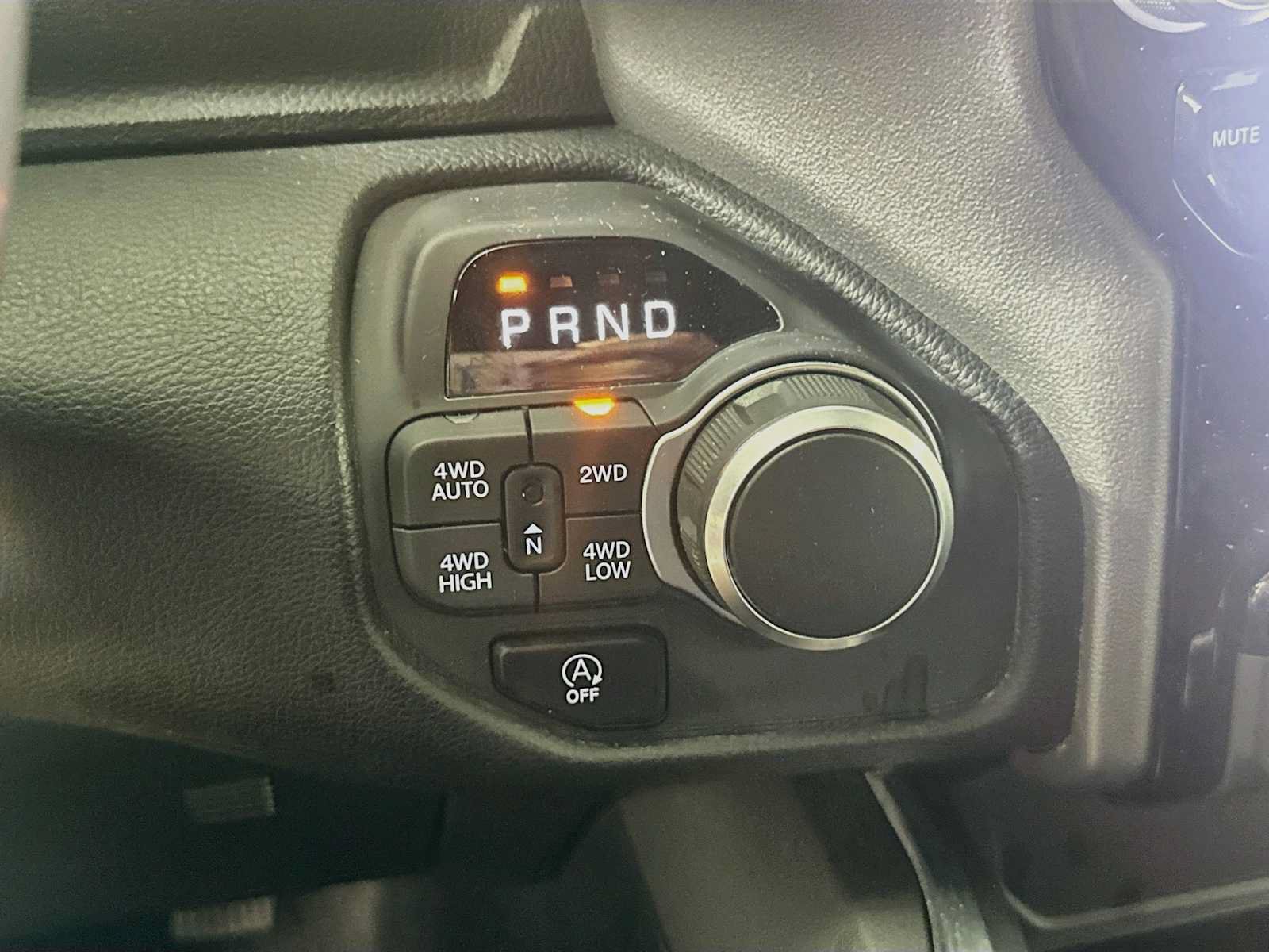 Used 2025 RAM 1500 Big Horn AWD/4WD image 15