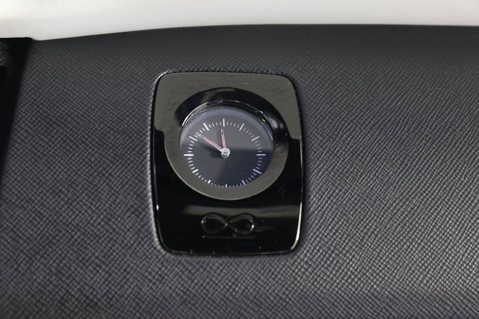 Certified 2023 Rolls-Royce Cullinan Black Badge w/ Driver's Package image 26