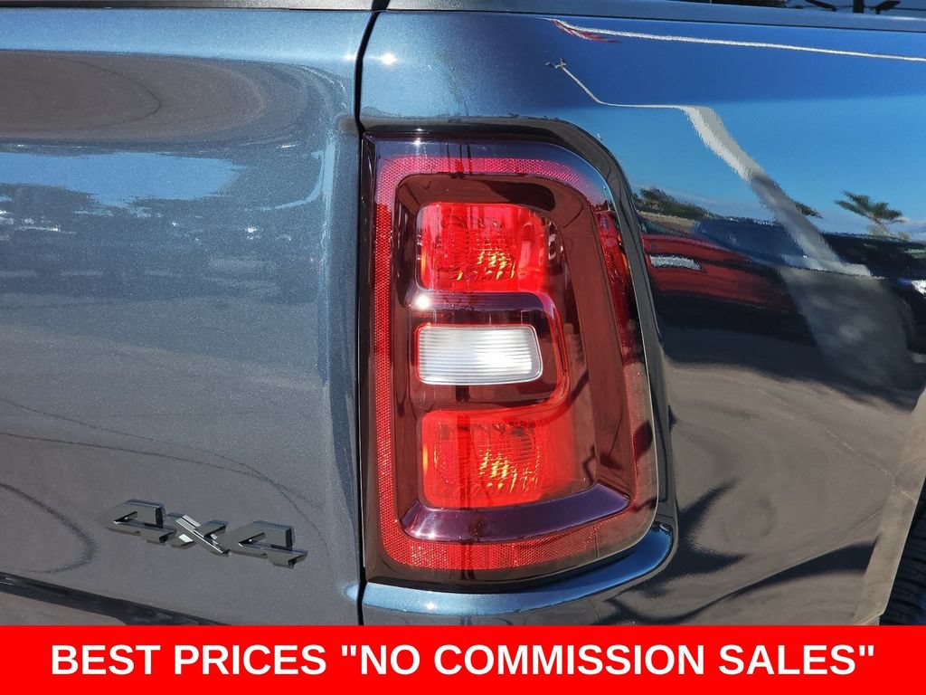 New 2026 RAM 1500 Express AWD/4WD image 39