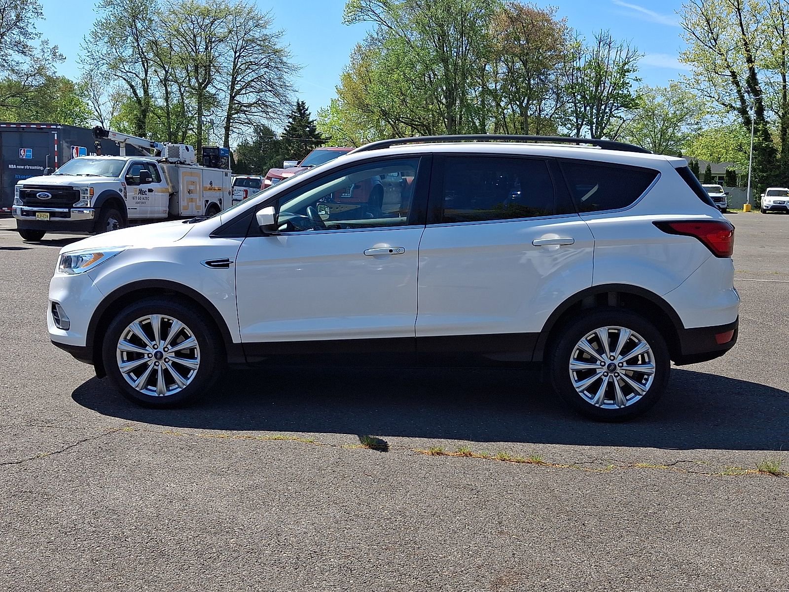 Used 2019 Ford Escape SEL AWD/4WD image 4