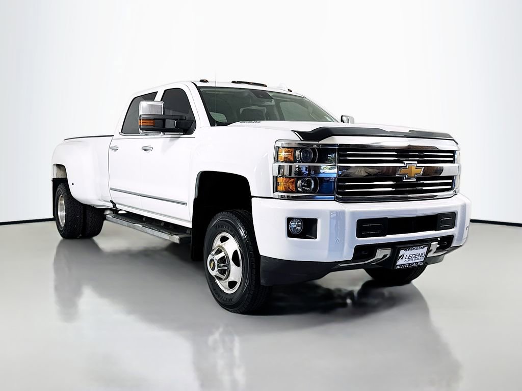 Used 2016 Chevrolet Silverado 3500 High Country w/ High Country Premium Package image 3