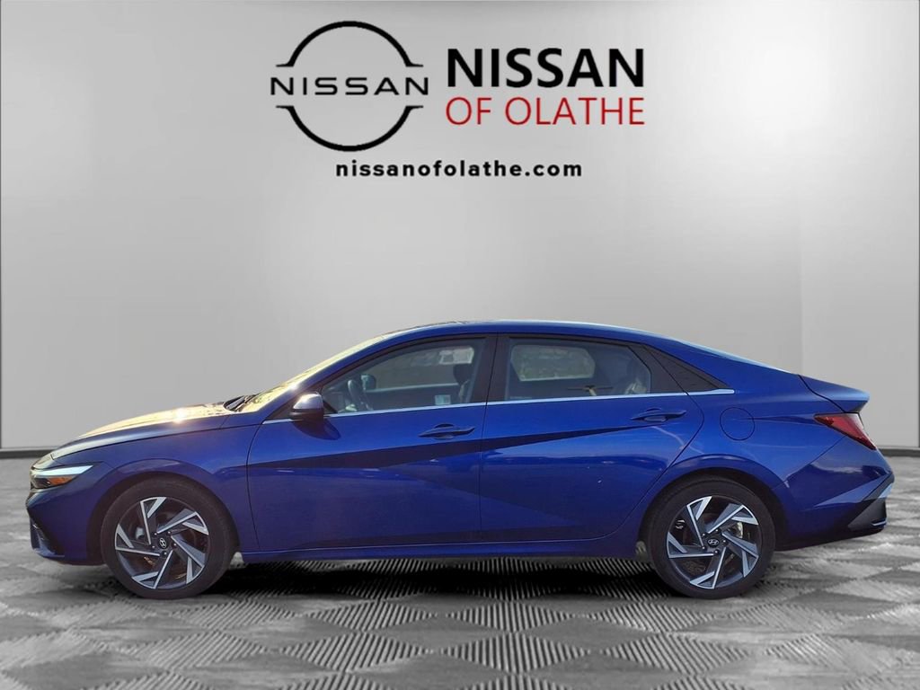 Used 2025 Hyundai Elantra SEL FWD image 20