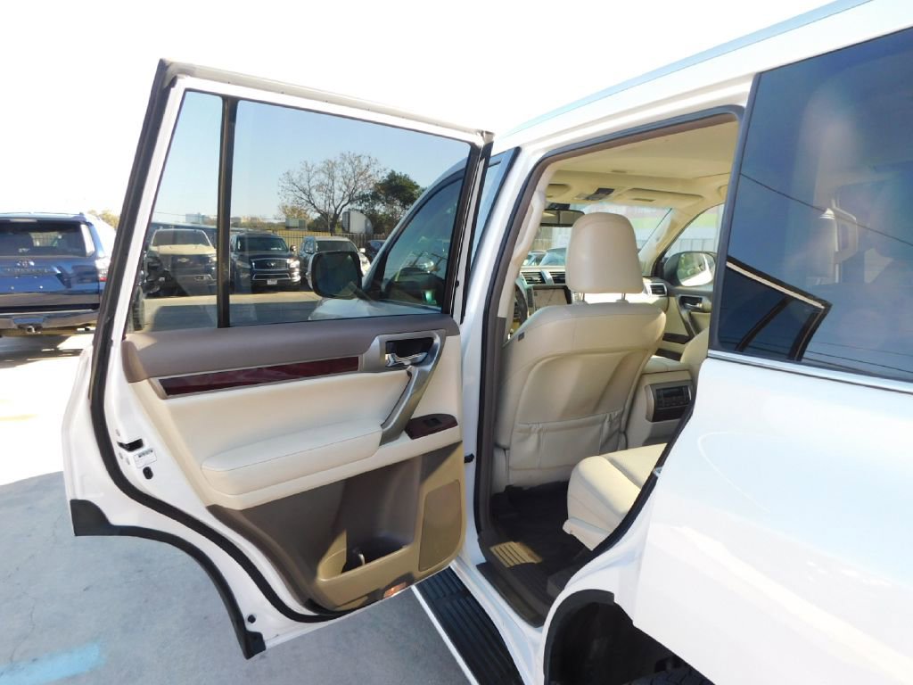 Used 2012 Lexus GX 460 460 image 25