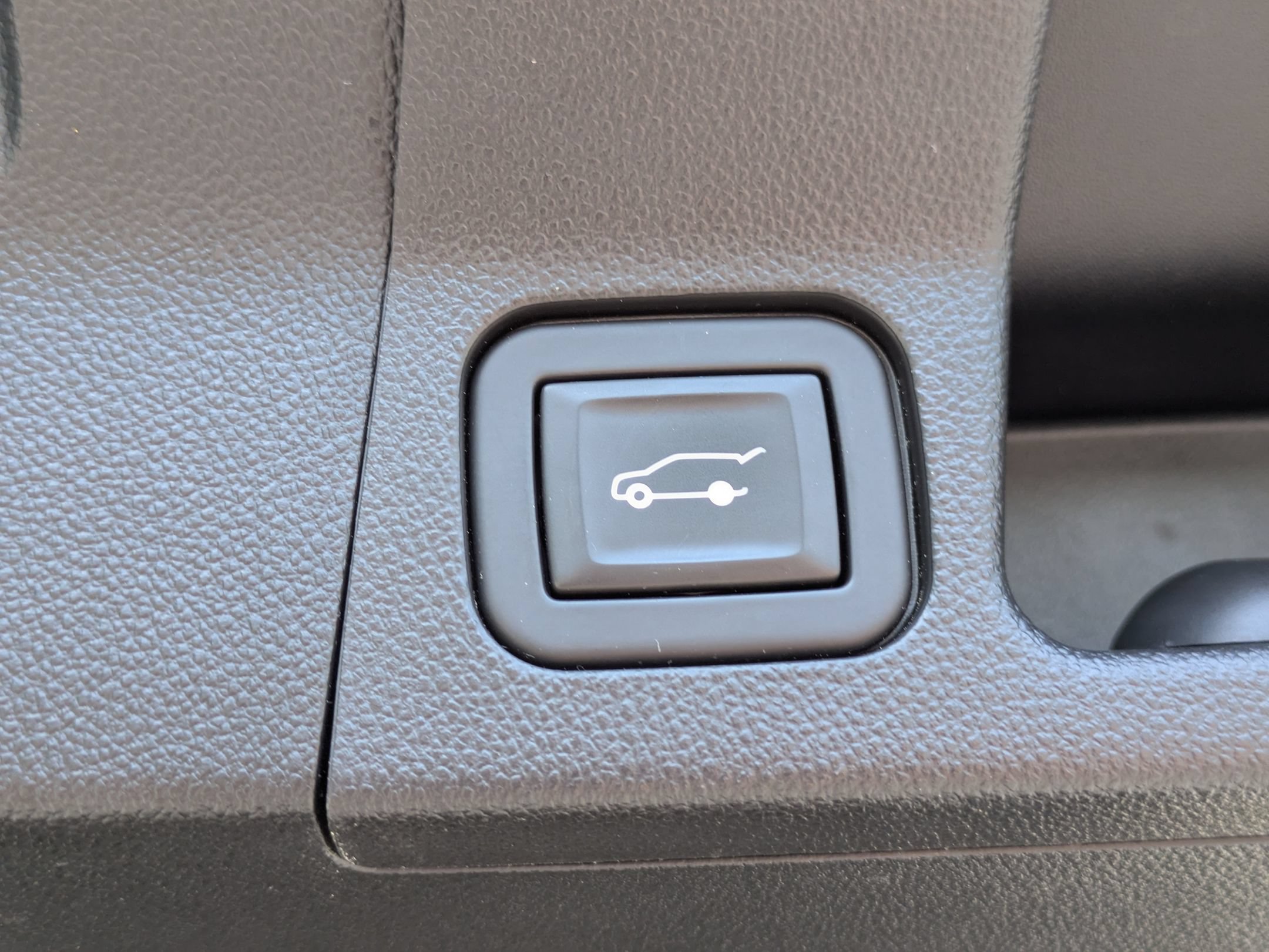 Used 2021 GMC Acadia SLE w/ Driver Convenience Package FWD image 31