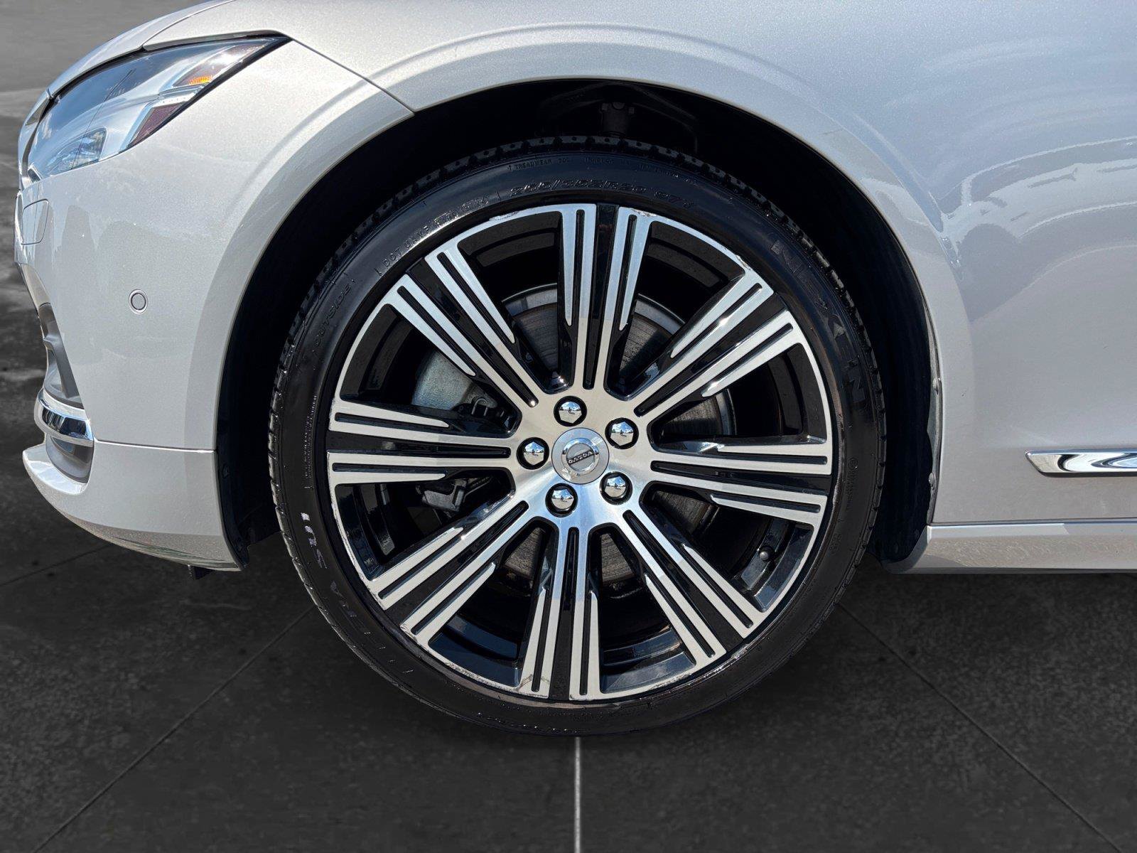Used 2023 Volvo S90 B6 Ultimate w/ Lounge Package AWD/4WD image 9
