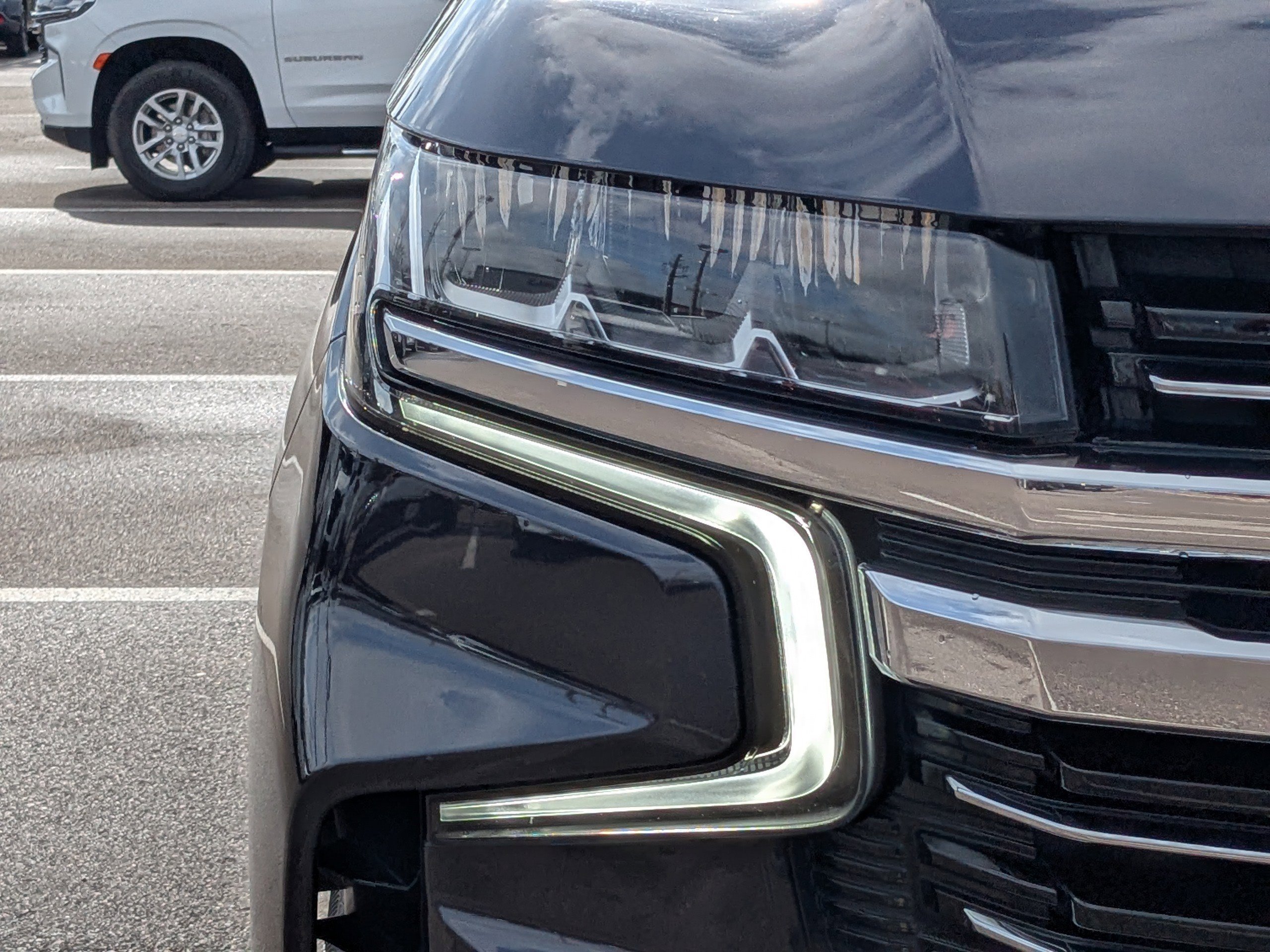 Used 2022 Chevrolet Tahoe LT w/ Luxury Package image 9