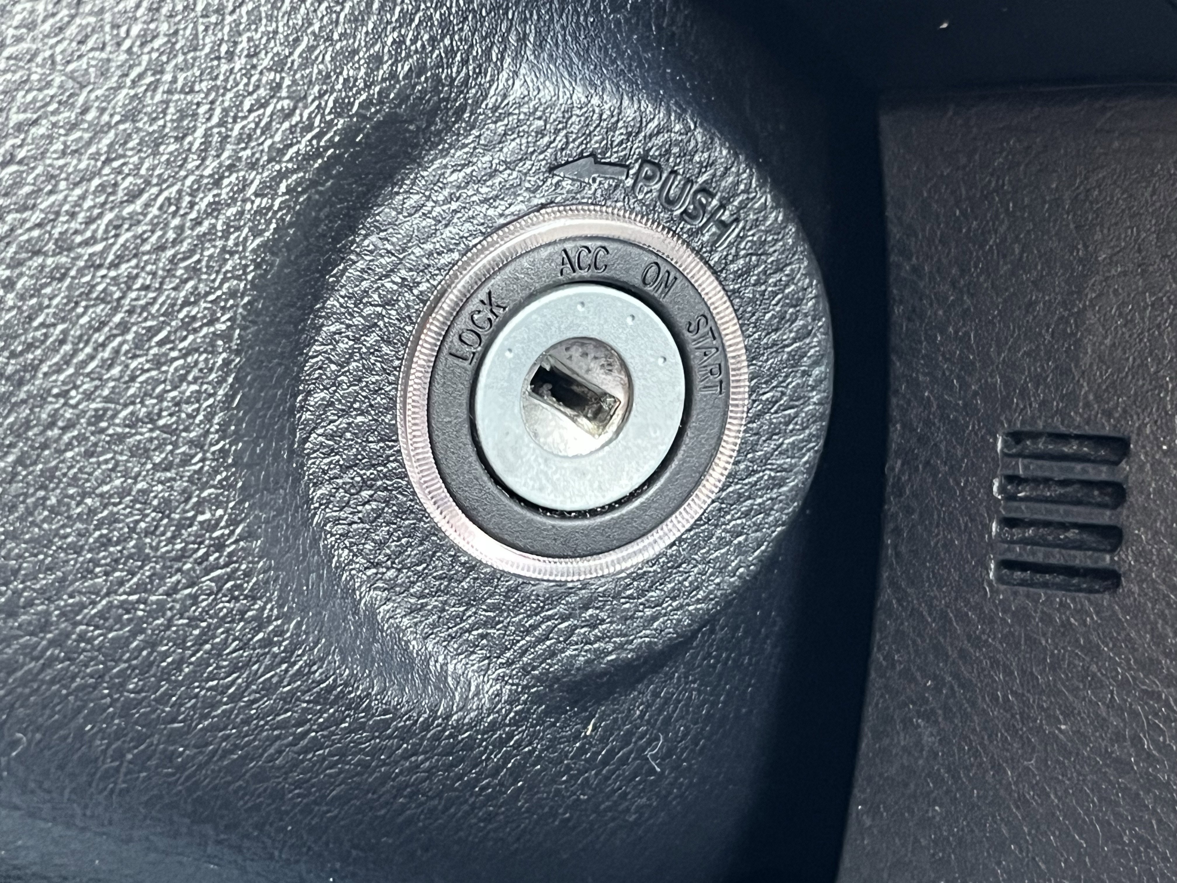 Used 2019 Toyota Tacoma SR5 image 30