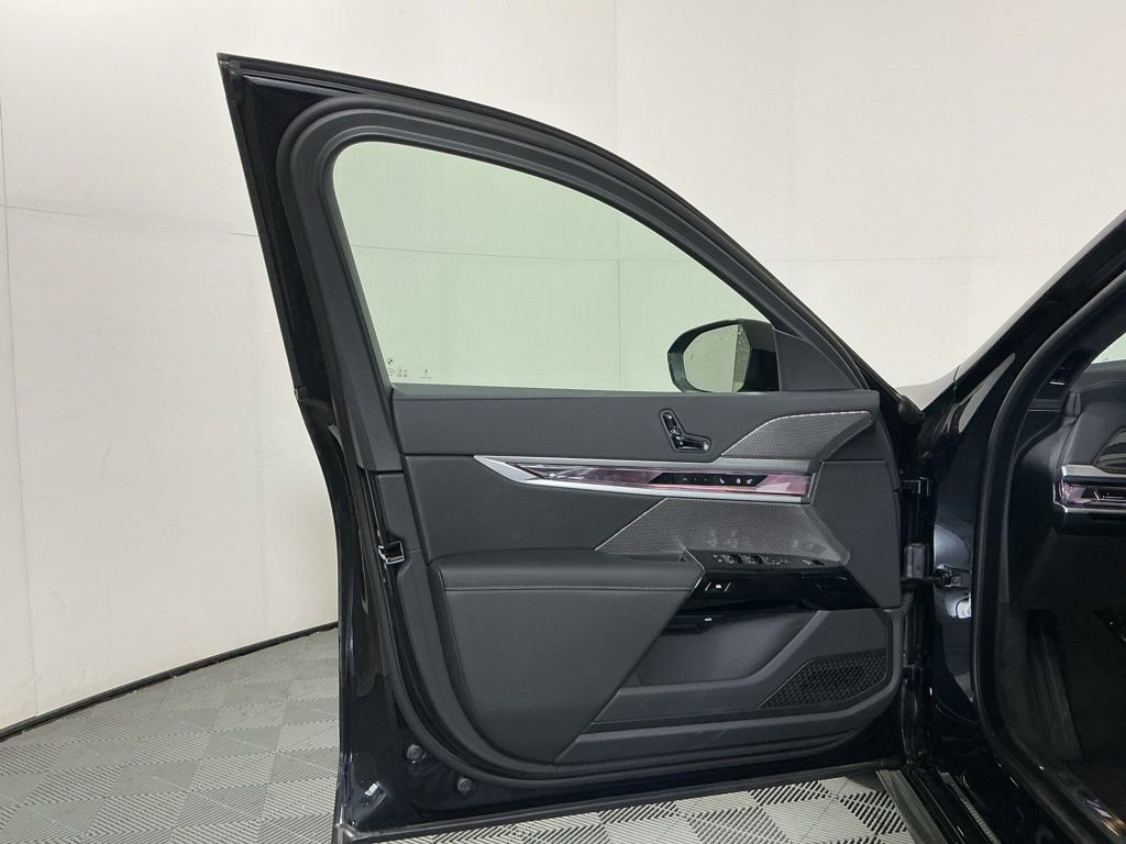 New 2026 BMW i7 eDrive50 w/ M Sport Package RWD image 18