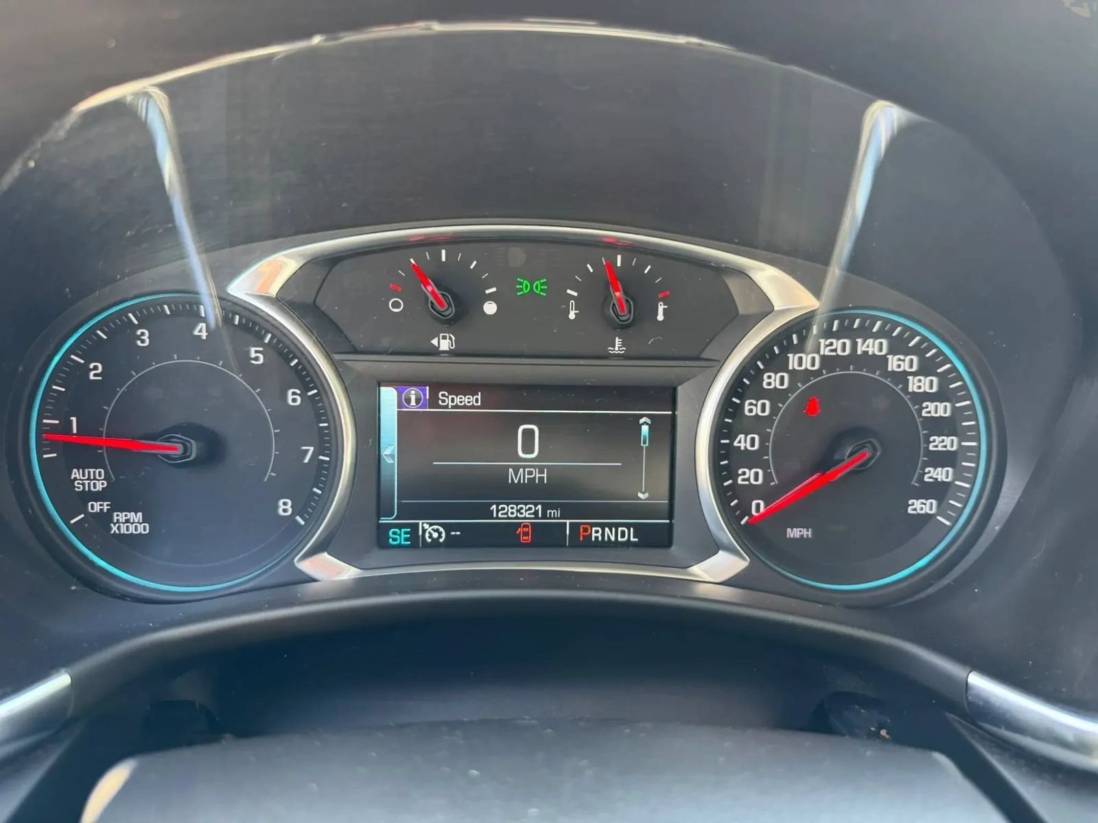 Used 2018 Chevrolet Equinox Premier AWD/4WD image 15