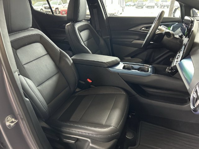 Used 2024 Chevrolet Equinox EV LT w/ LPO, Blackout Package FWD image 26