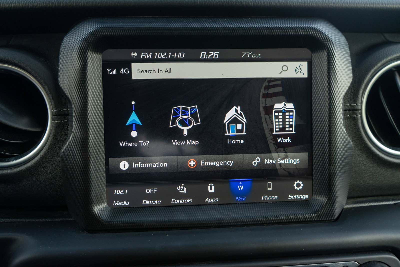 Used 2023 Jeep Wrangler Unlimited Sahara w/ Cold Weather Group AWD/4WD image 18