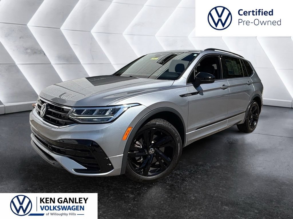 Certified 2024 Volkswagen Tiguan SE R-Line FWD image 1