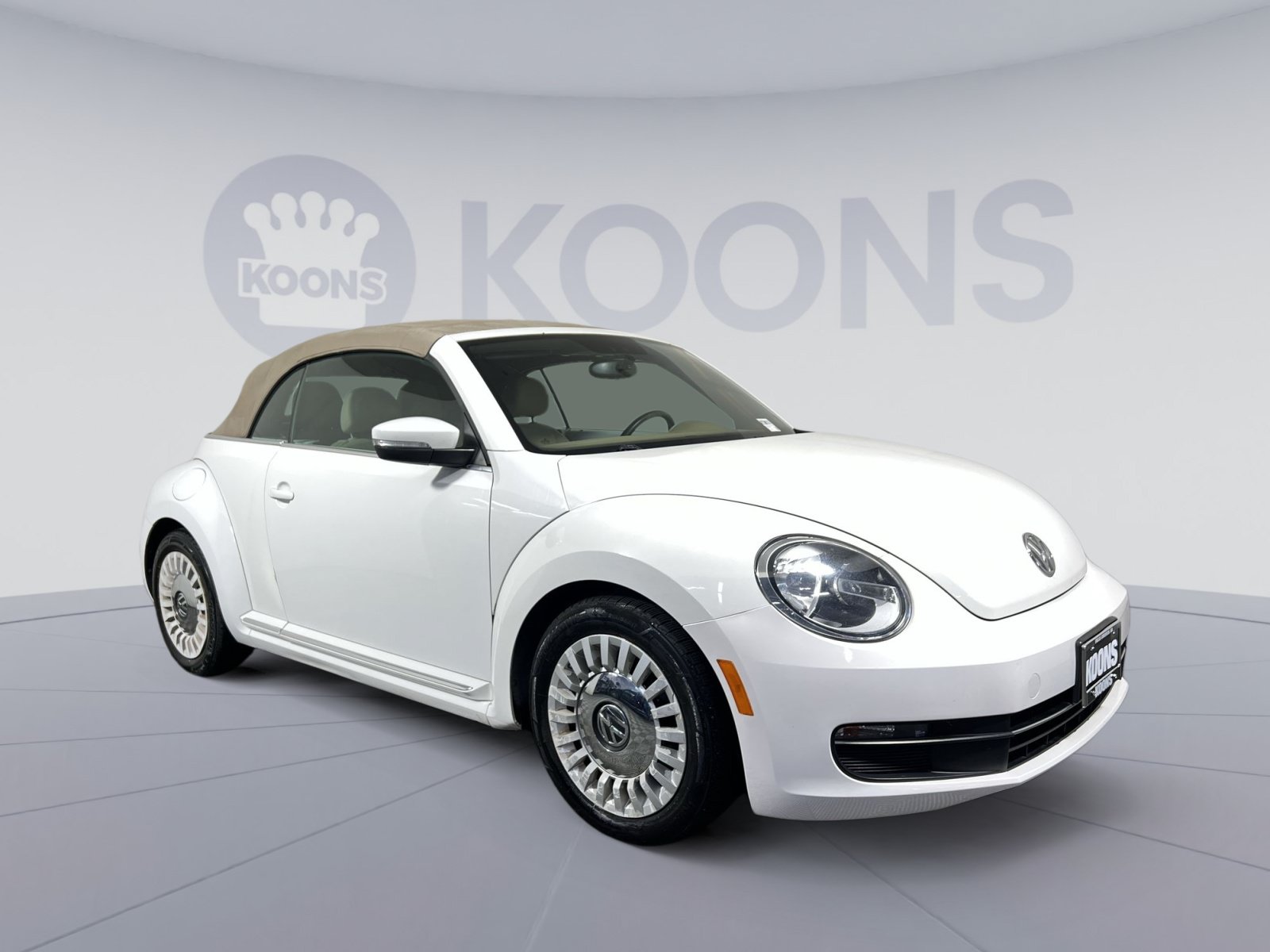 Used 2013 Volkswagen Beetle 2.5 FWD image 2