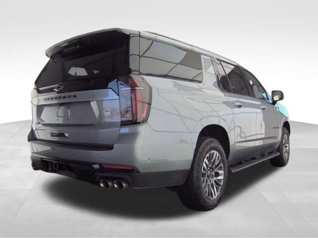 Used 2025 Chevrolet Suburban Z71 AWD/4WD image 6
