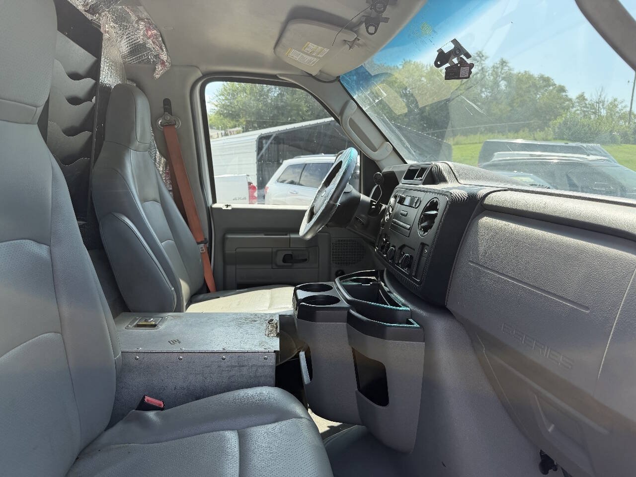 Used 2013 Ford E-150 and Econoline 150 RWD image 19