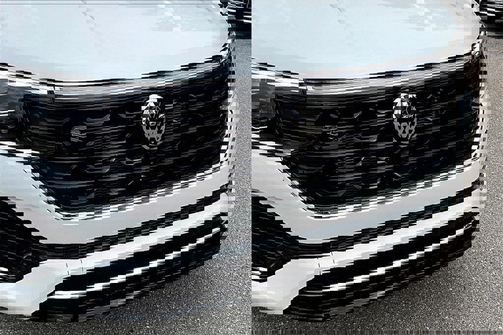 New 2026 Volkswagen Atlas SEL Premium R-Line image 11