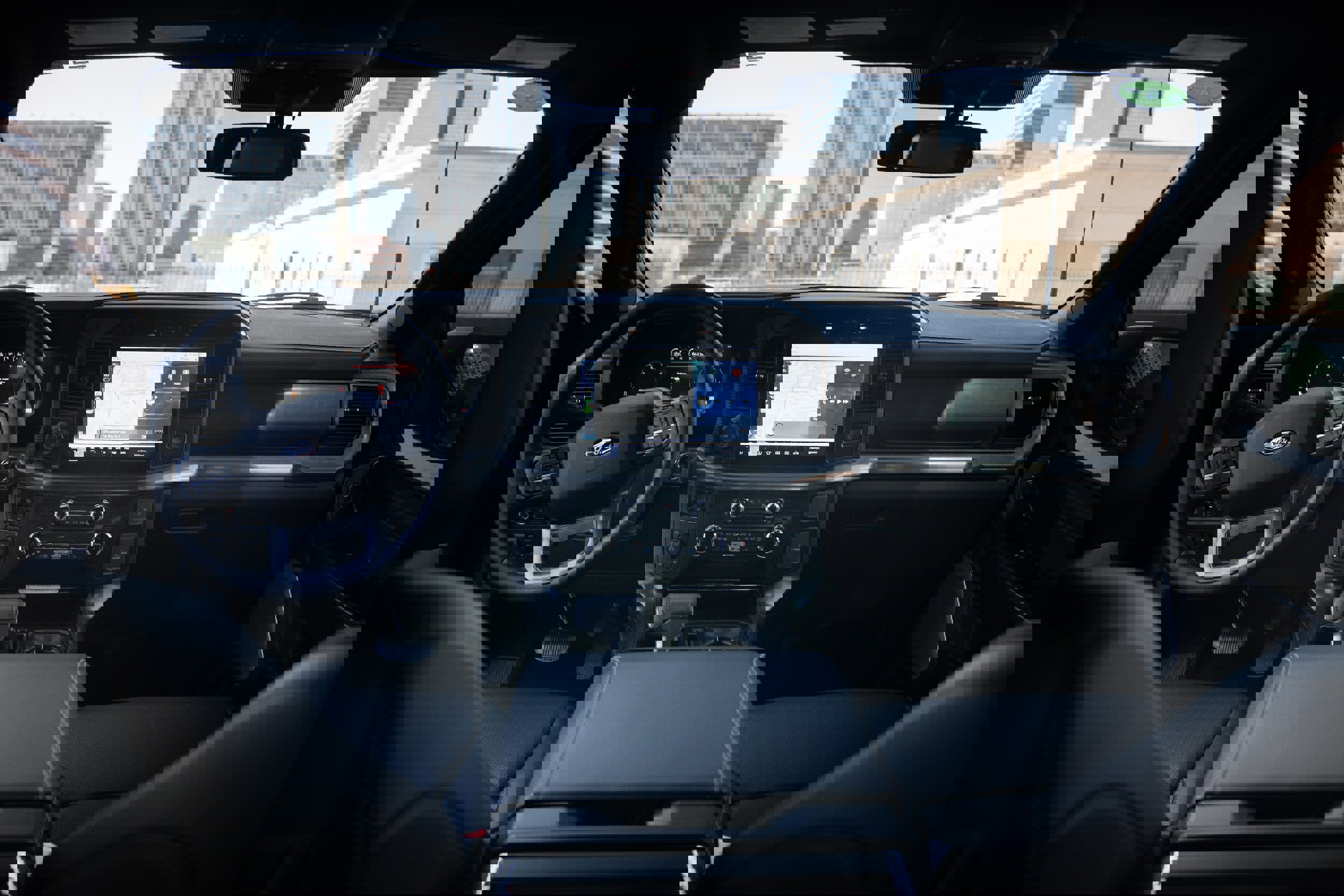 Used 2025 Ford F150 Lariat w/ Equipment Group 502A High image 17