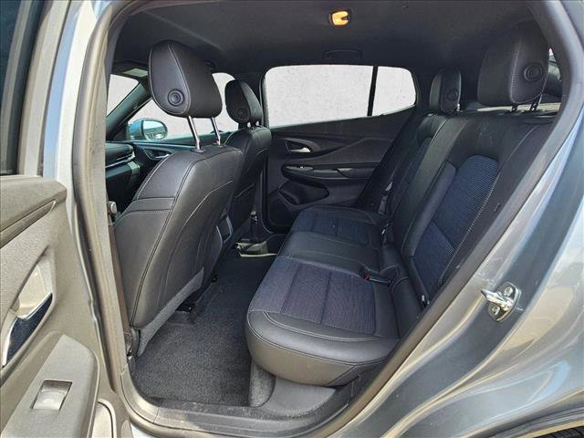 Used 2025 Buick Envista Preferred FWD image 16