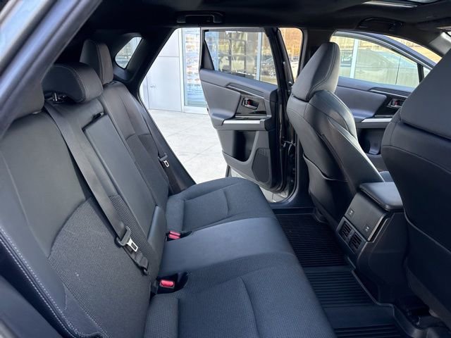 Used 2024 Toyota bZ4X XLE AWD/4WD image 32