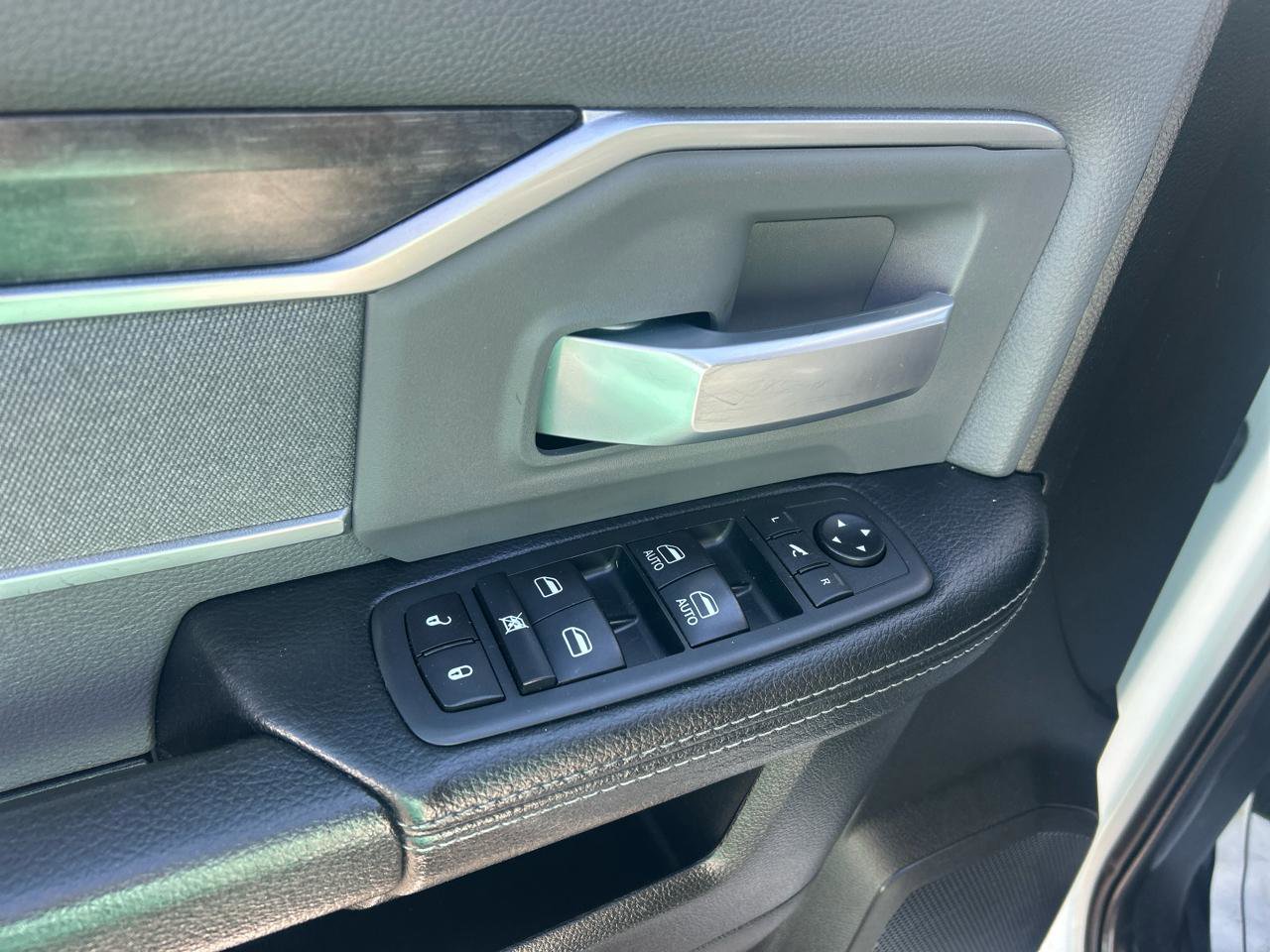Used 2019 RAM 2500 Big Horn AWD/4WD image 14