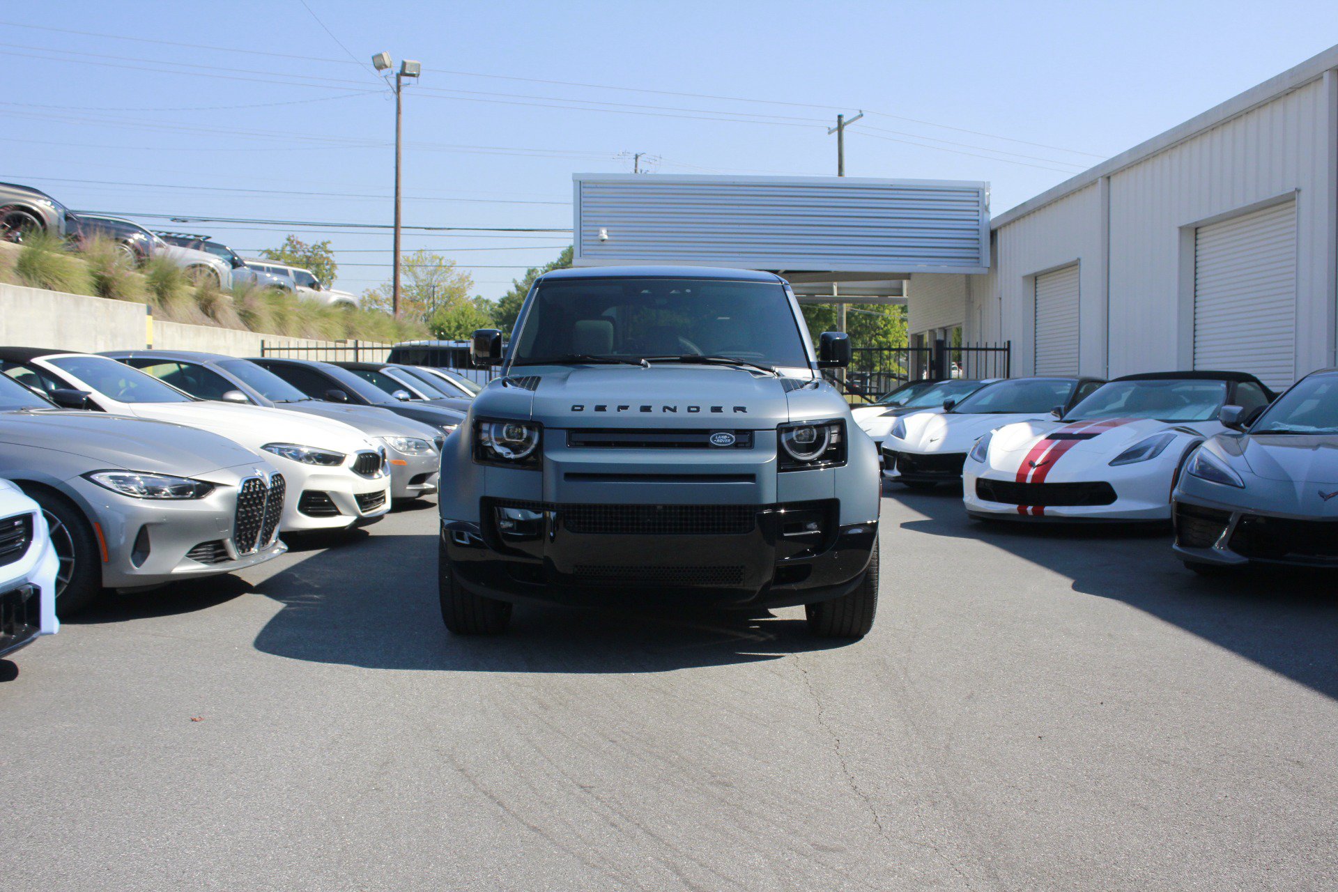 Used 2026 Land Rover Defender 110 X-Dynamic SE AWD/4WD image 12