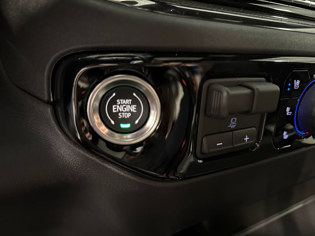 New 2026 Chevrolet Silverado 2500 ZR2 AWD/4WD image 21